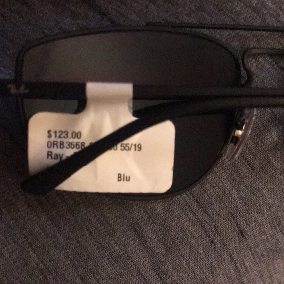 Ray-Ban shades black frames with blue lens - Picture 5 of 5